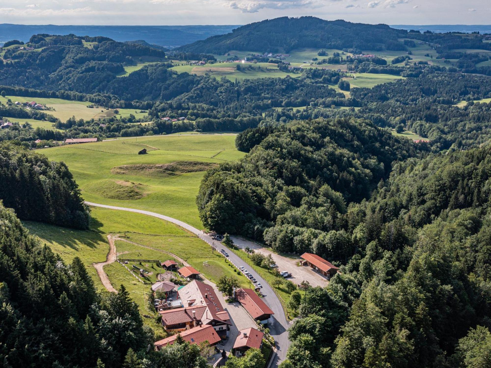 Berggasthof Hotel Duftbraeu I Ruhige Alleinlage I Mitten Im Gruenen Samerberg Exterior foto